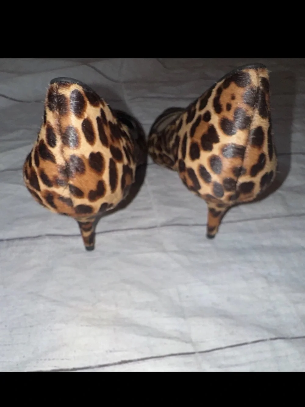ANN TAYLOR Leopard Print Calf Hair Pointed Toe Pumps Heels Shoes Womens 9 Black